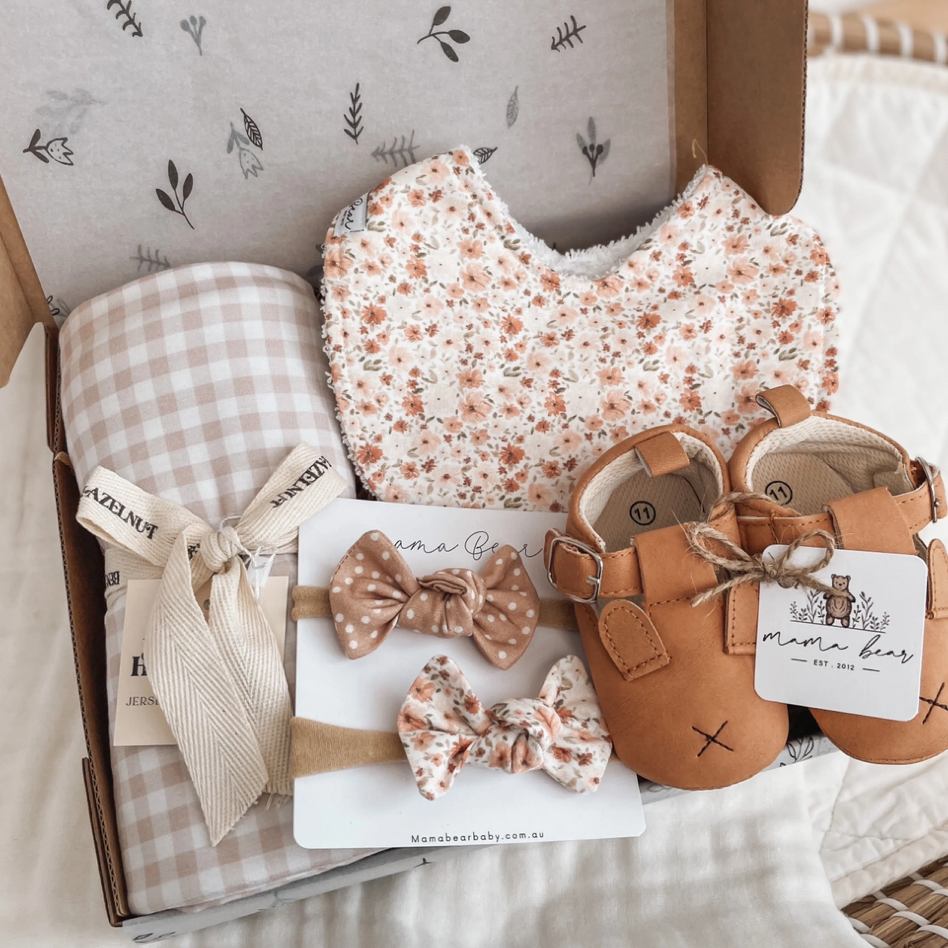 Baby Girl Present Giftbox | Aster Bunny