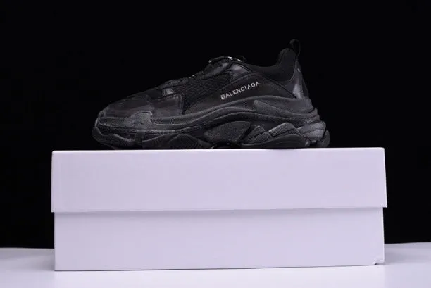 BalenciagaWMNS Vintage Triple S Trainers - Triple Black Distressed