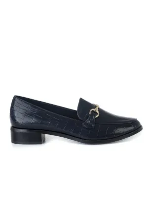 Loafers with buckle