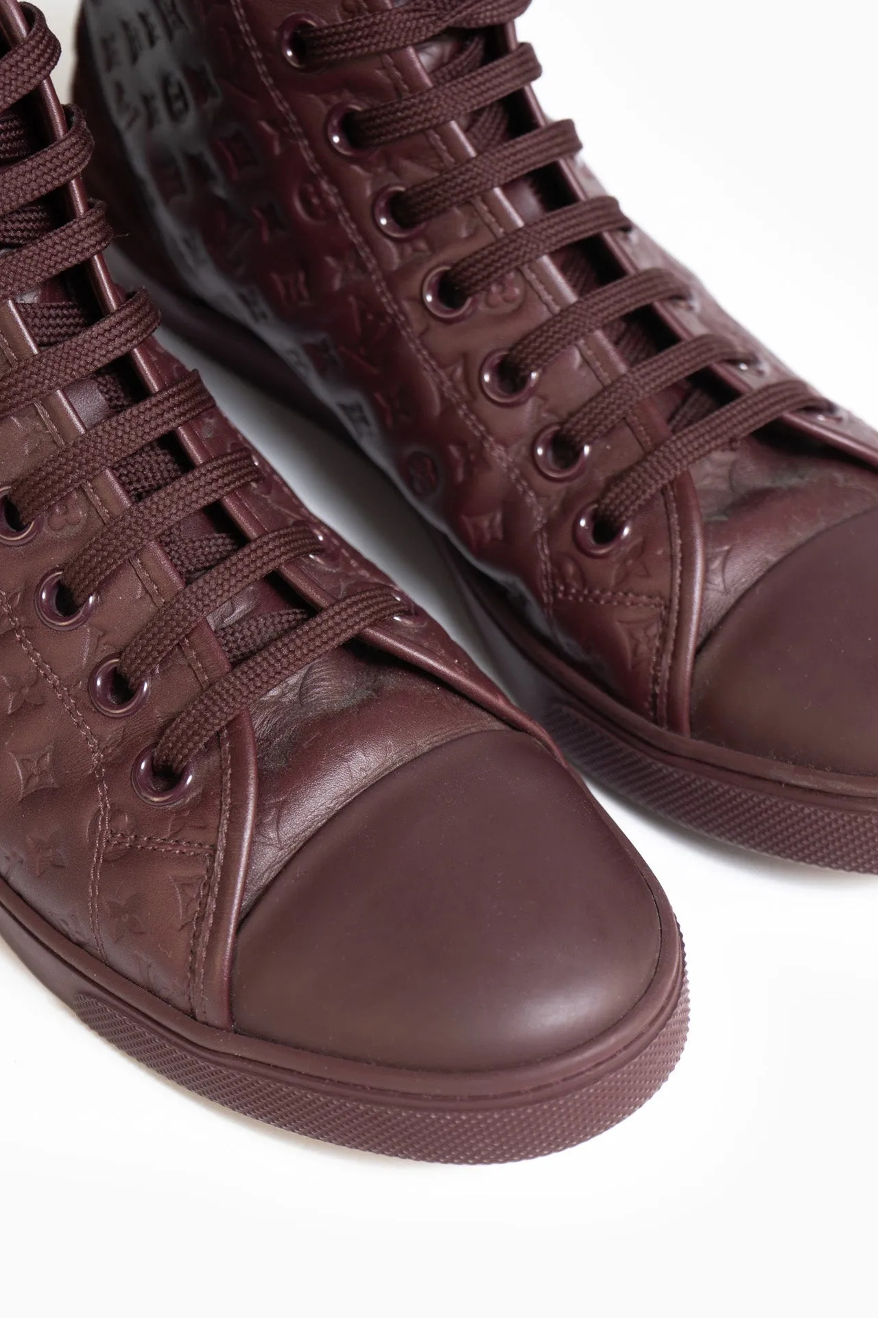 Louis Vuitton Burgundy Zipper Trainers - Size 39