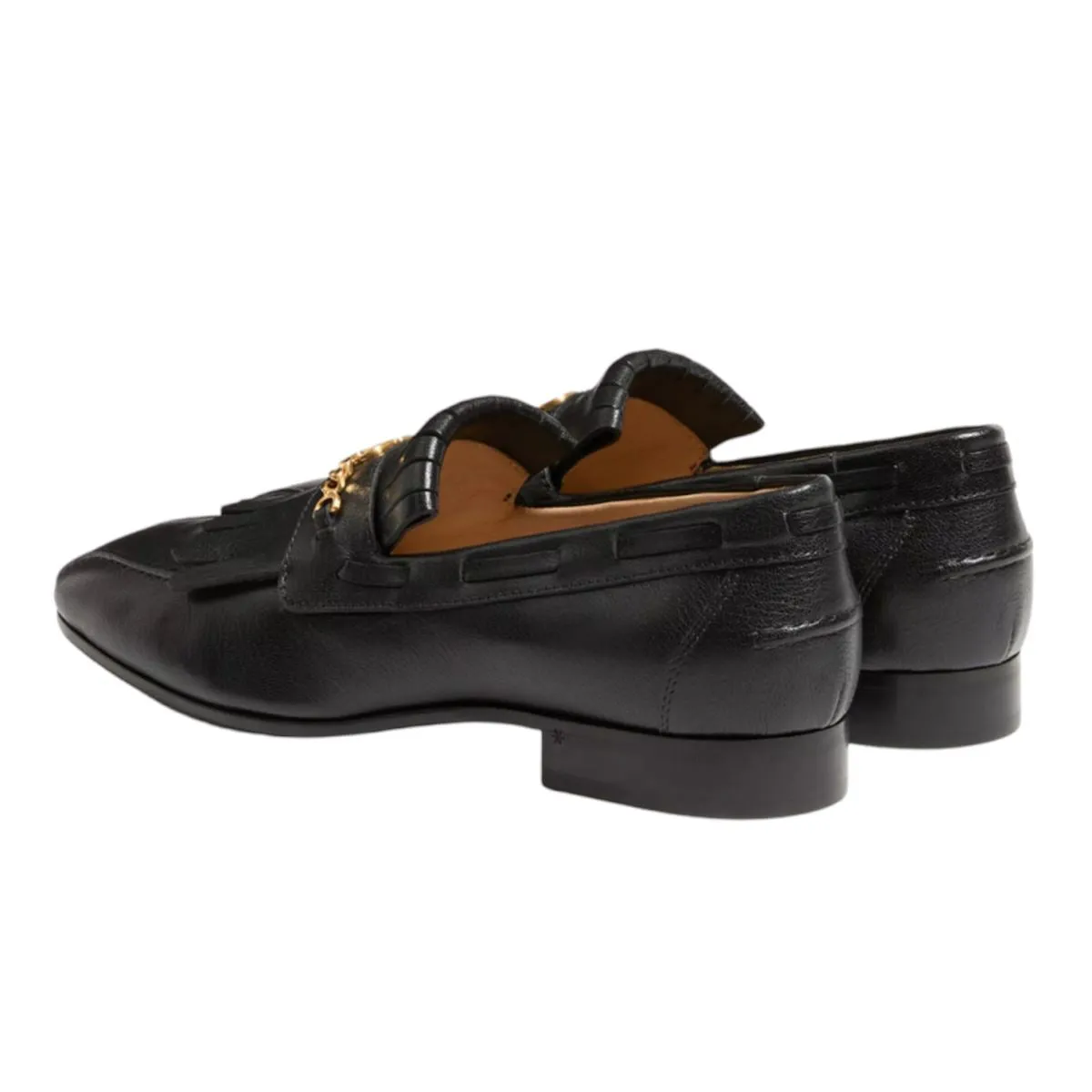 MOCCASINS WITH GOLD V LOGO SIGNATURE AND FRINGES.