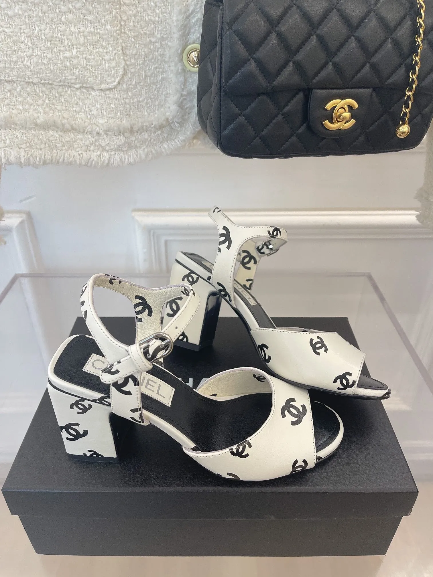 SE864 CC Sandals / Size5-9